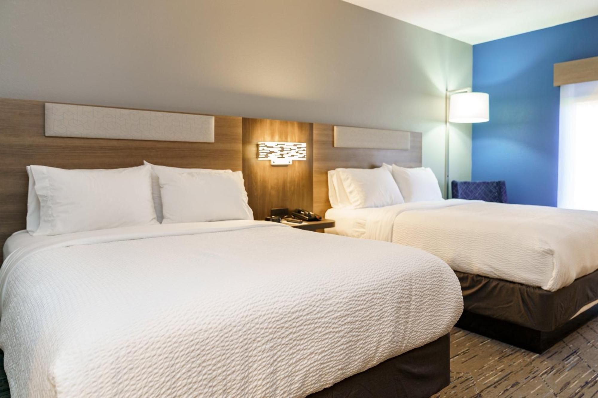 Express Southwest By Ihg Hotel Raleigh
