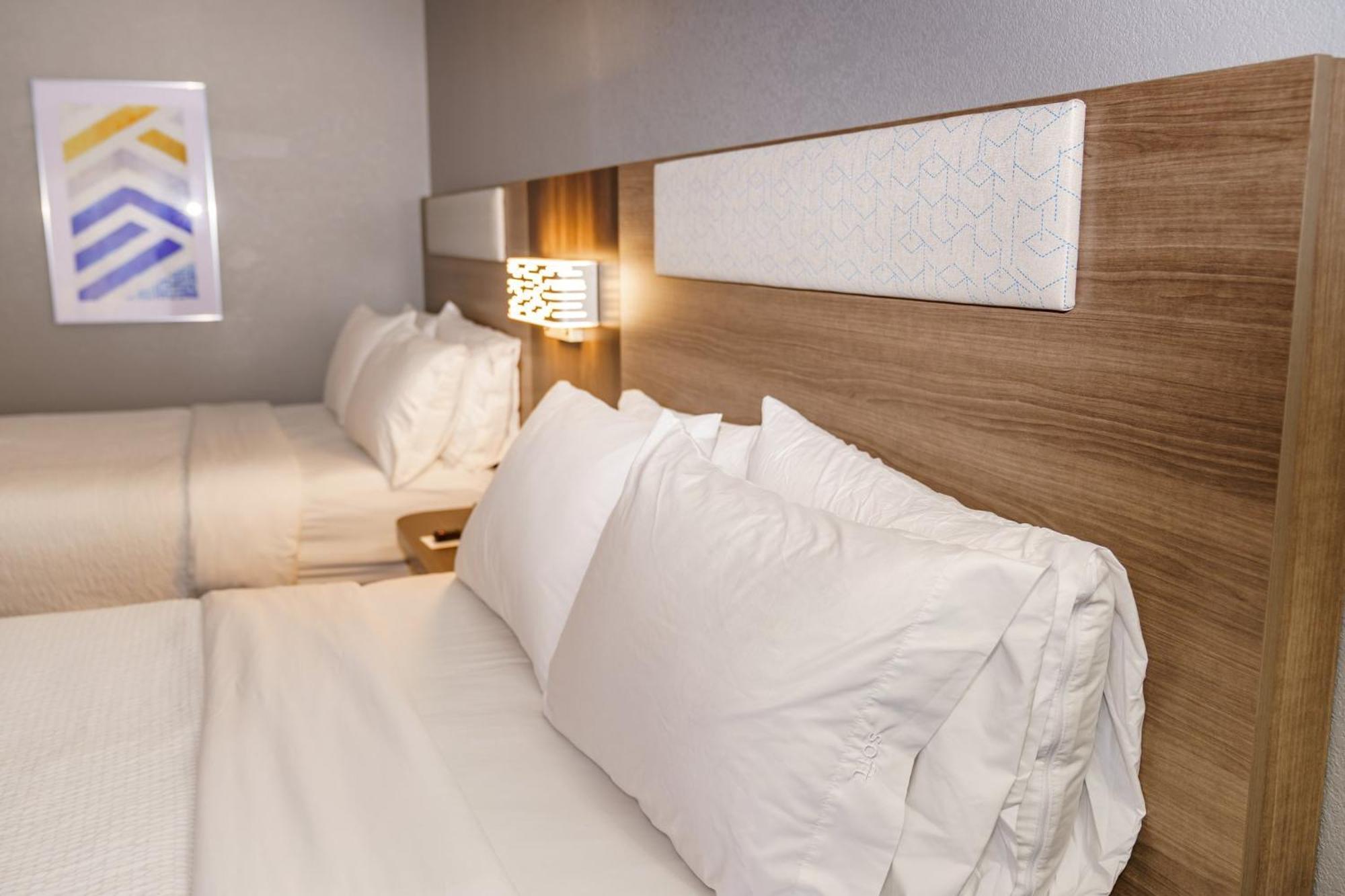 Express Southwest By Ihg Hotel