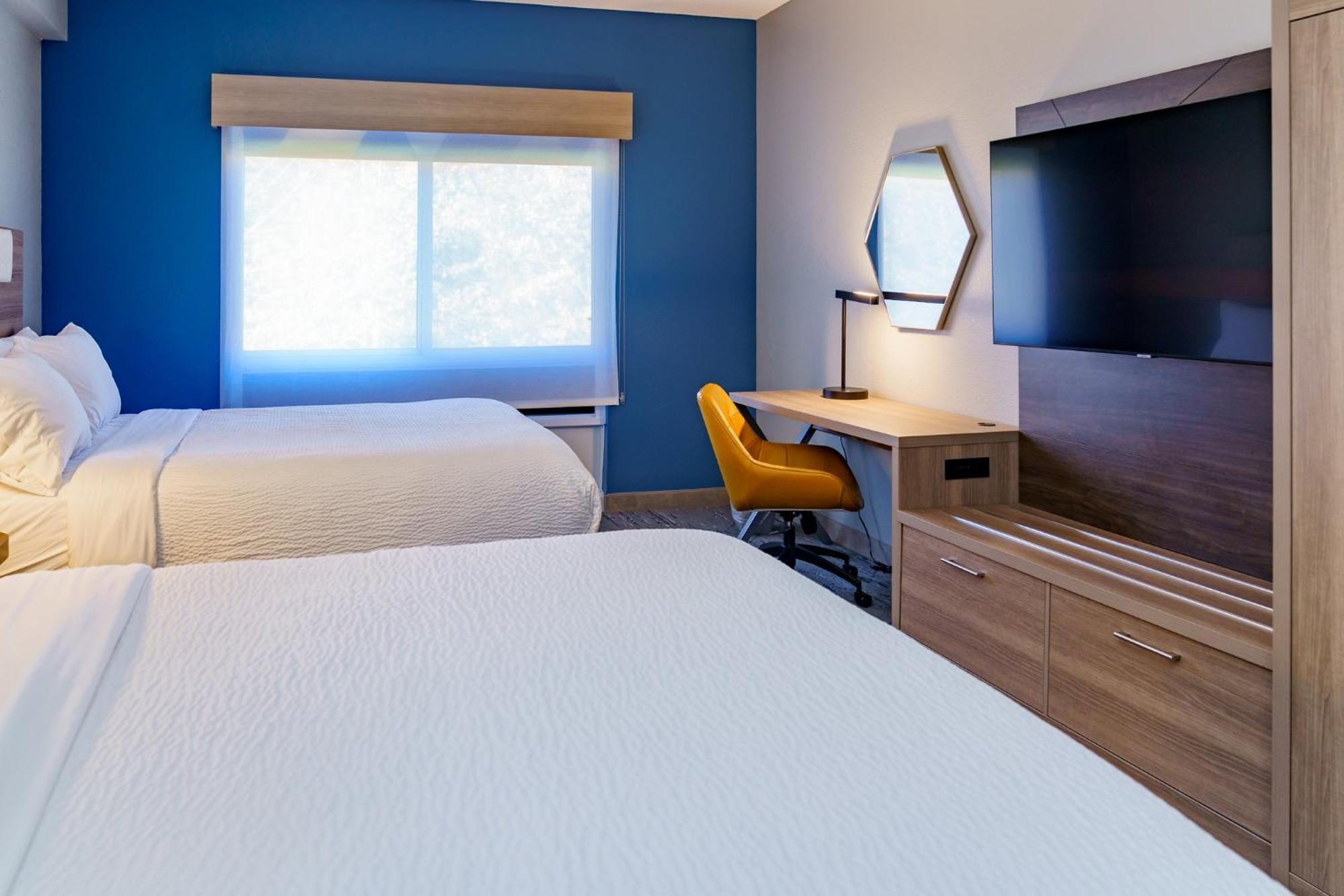 Hotel Express Southwest By Ihg Raleigh